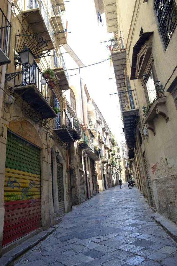 Casa Del Parlamento Apartment Palermo Exterior photo